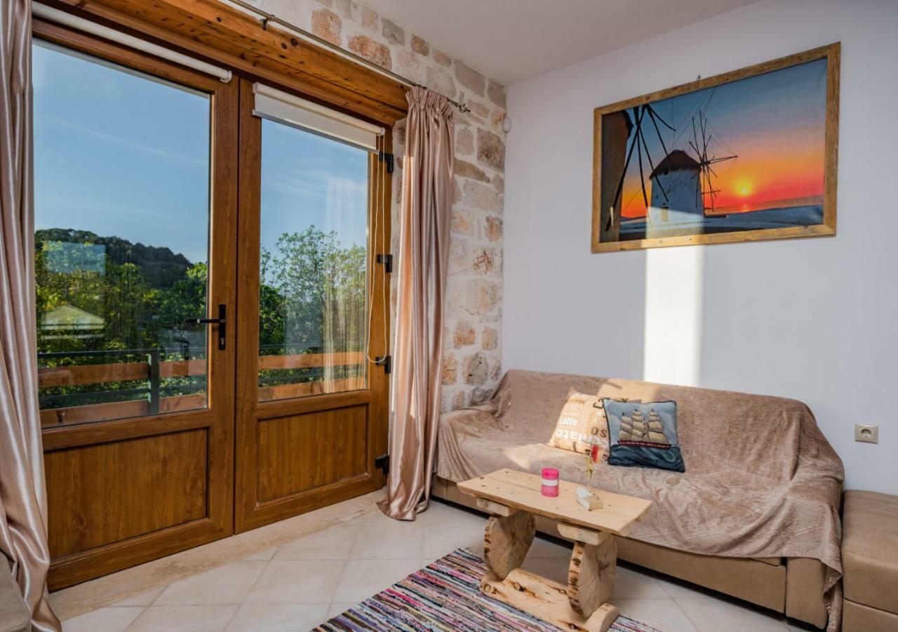Villa Windmill Near Shipwreck Beach Volímai エクステリア 写真