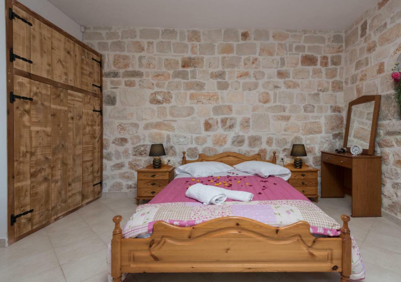 Villa Windmill Near Shipwreck Beach Volímai エクステリア 写真
