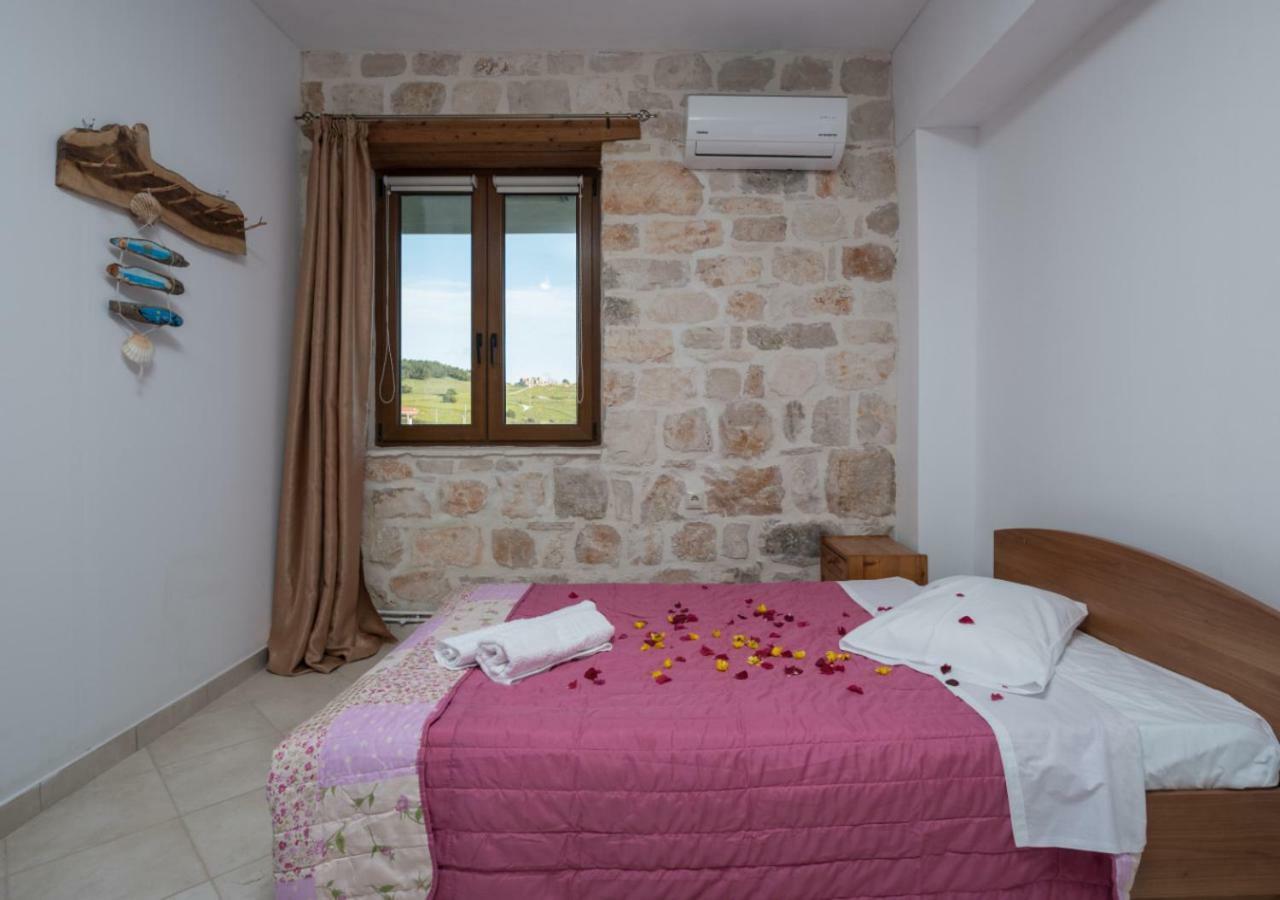 Villa Windmill Near Shipwreck Beach Volímai エクステリア 写真